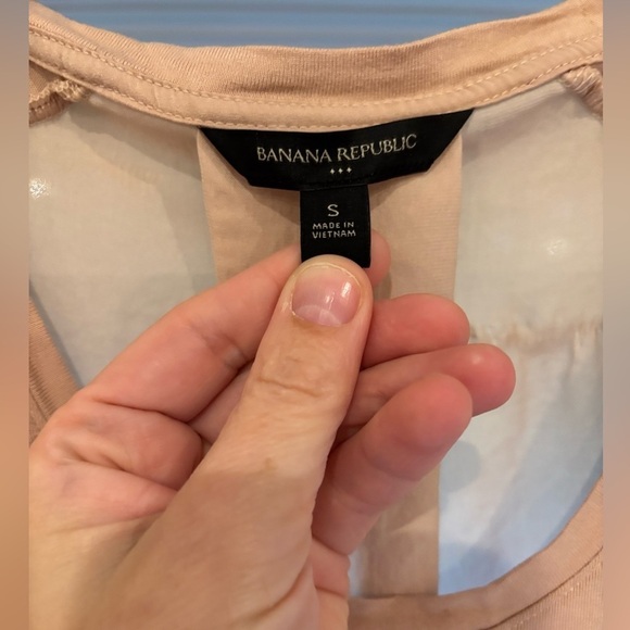 Banana Republic Nude Sleeveless Blouse Shell Sz S - Picture 2 of 4